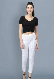 Ladies Checked Trouser For Girls